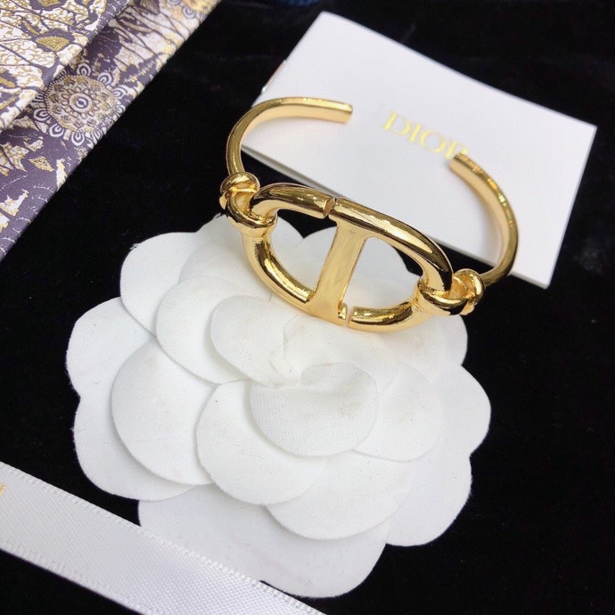 chr1st1an D10r rings